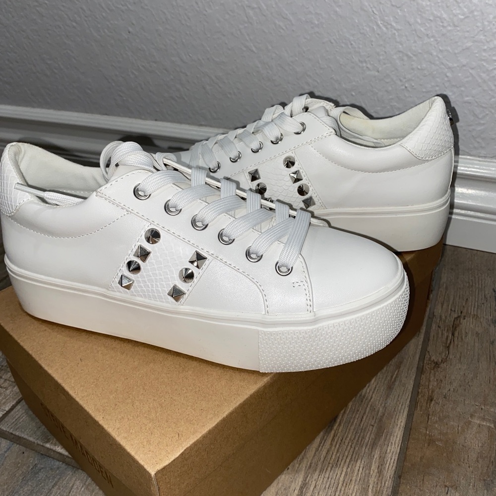 Steve Madden flatform shoes